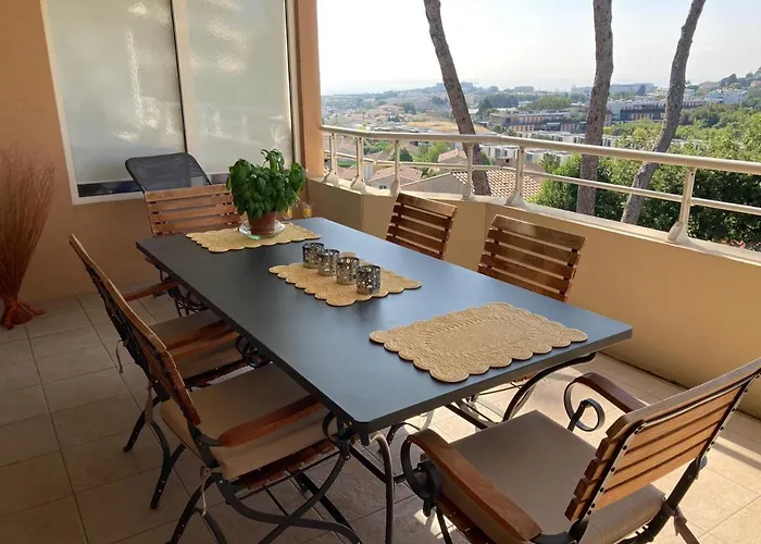 Le Beauvert - Stayinantibes Lejlighed